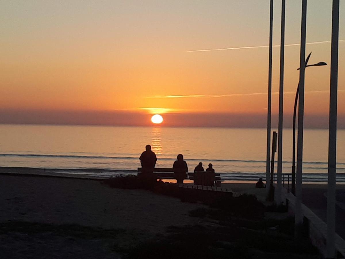 Coucher De Soleil Vensac Ocean Montalivet Eksteriør billede